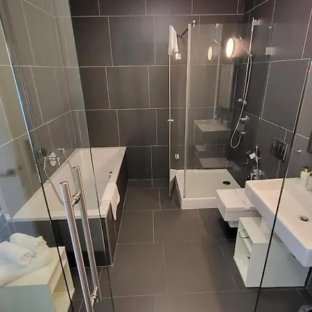 Apartment Luxury - Free Massages From Physiotherapists
