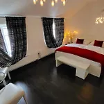 Luxury - Free Massages From Physiotherapists *